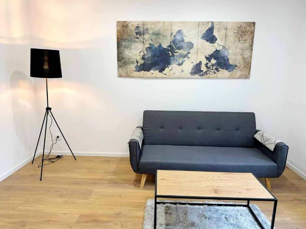 Rs-0 - Appartement F2 Au Rdc A Mulhouse Pour 1-3 Pers Exterior photo